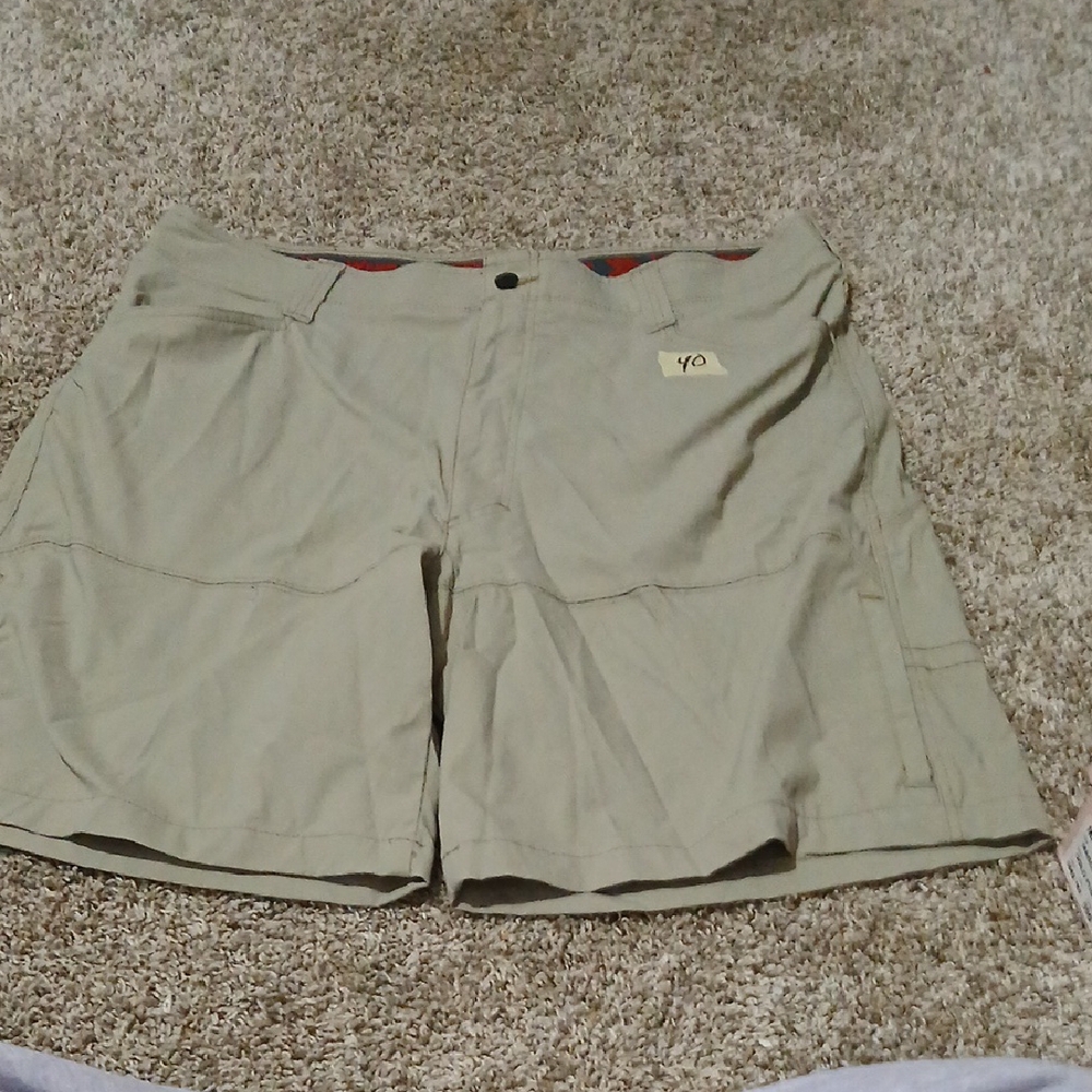 Wraangler Men's Tan Shorts